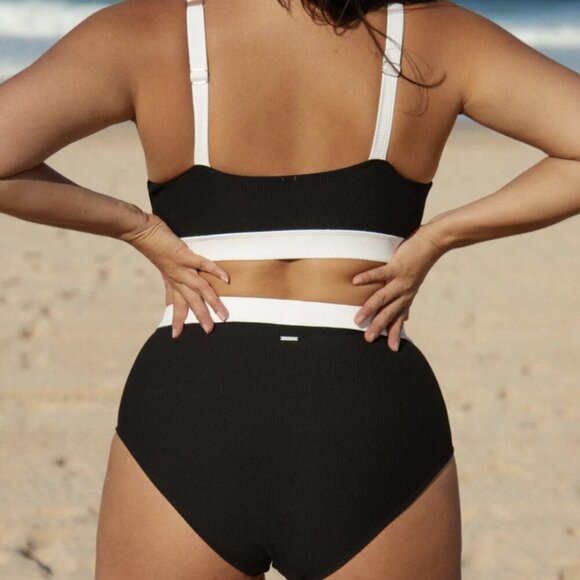 Berlook Contrast Trim Plus Size Bikini Top and Bottom 55 - Picture 4 of 14